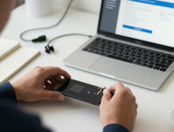 Cara Mengatasi Tombol Power HP yang Rusak Tanpa Pergi ke Servis